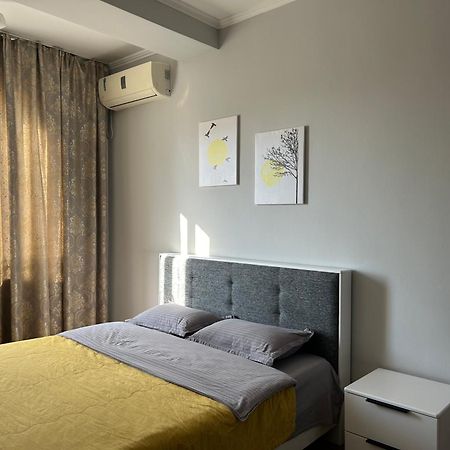 ビシュケクAura On Turusbekova Street 124アパートメント エクステリア 写真