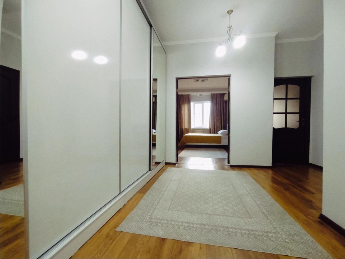 ビシュケクAura On Turusbekova Street 124アパートメント エクステリア 写真